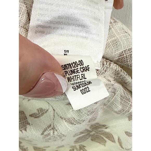 Old Navy Flutter Sleeve Babydoll Milkmaid Floral V-Neck Tie-Back Top Size XL NWT - Picture 7 of 10